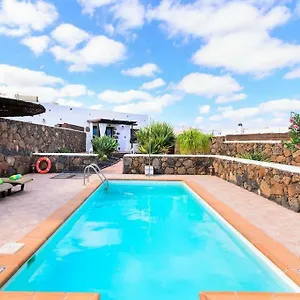 El Caserío De Güime Con Piscina Climatizada , San Bartolomé España
